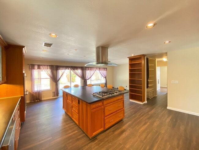 Building Photo - Remodeled Modern Single Story, Benicia