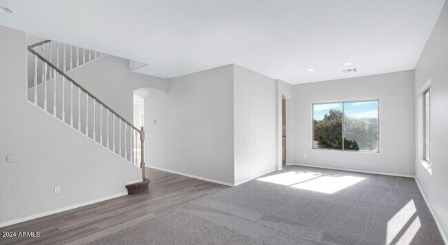 Building Photo - 12821 W Weldon Ave
