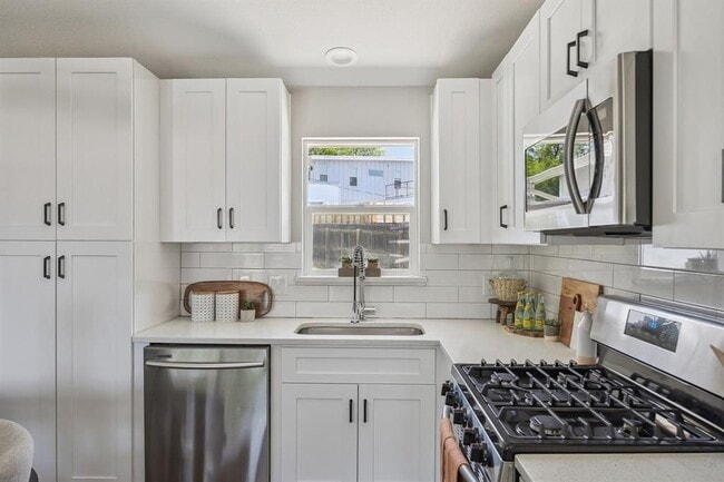 Building Photo - 3703 Tower View Ct