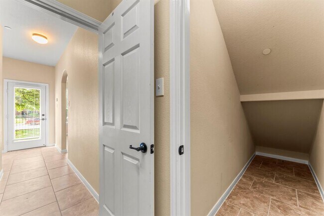 Building Photo - 18 Umbria Ln
