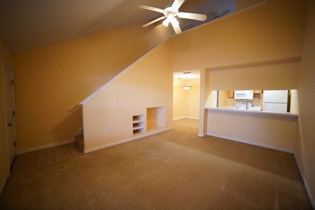 Building Photo - 2738 W Tharpe St