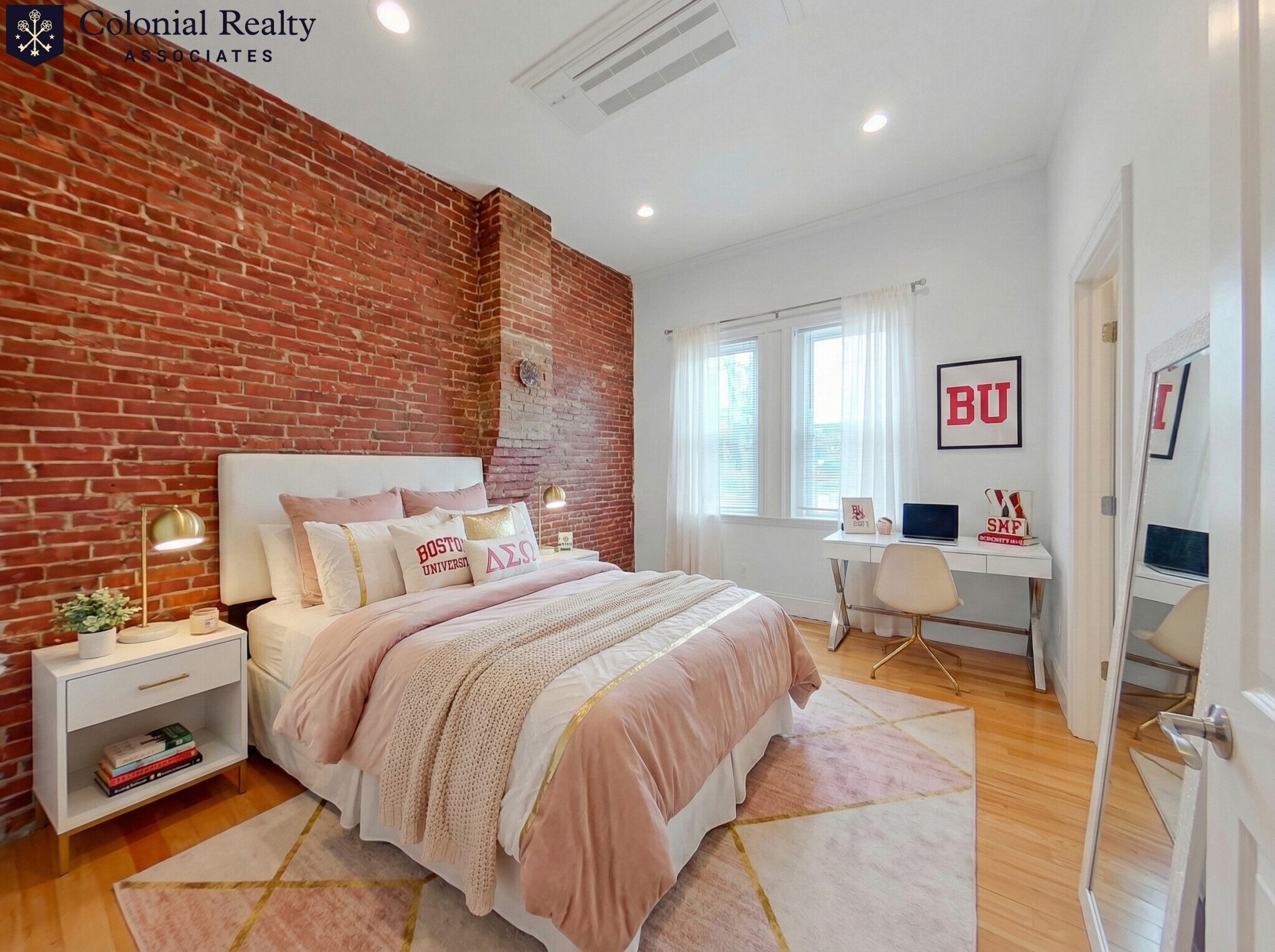 Building Photo - 25 St Marys Ct