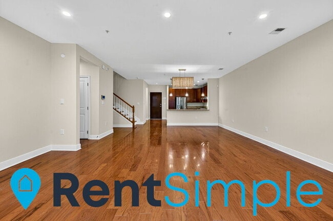 Building Photo - 1418 N Rhodes St