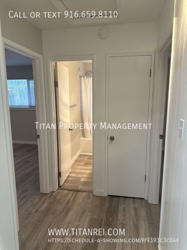 Building Photo - 5833 Nonnie Ave