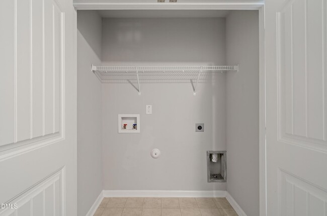 Building Photo - 129 Longleaf Pine St