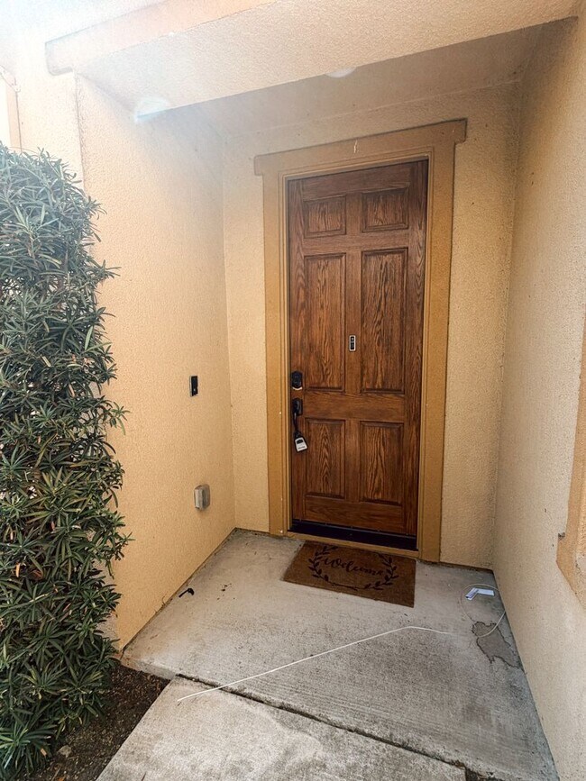 Building Photo - 6238 Murdock Way