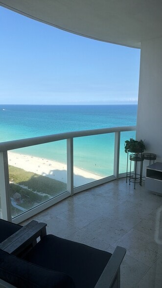 Building Photo - 6365 Collins Ave