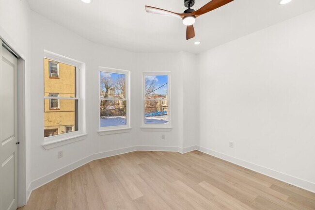 Building Photo - 2345 N 16th St