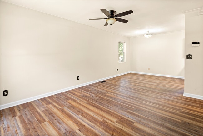 Building Photo - 12 West St