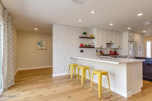 Building Photo - 8420 E Citrus Way