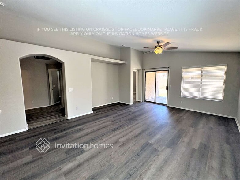 Building Photo - 7349 N 70th Dr