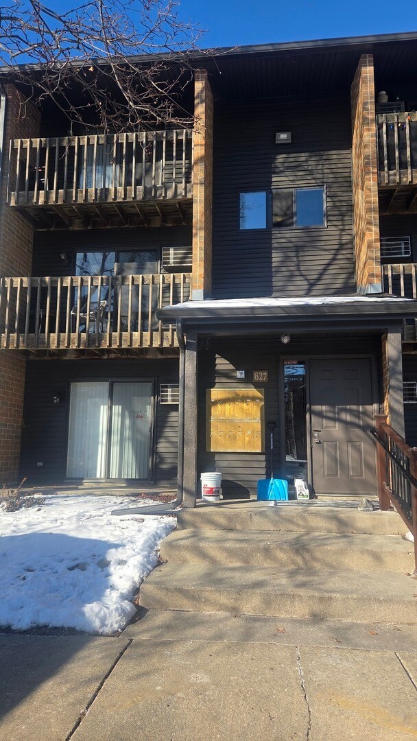 Building Photo - 627 S Virginia Rd