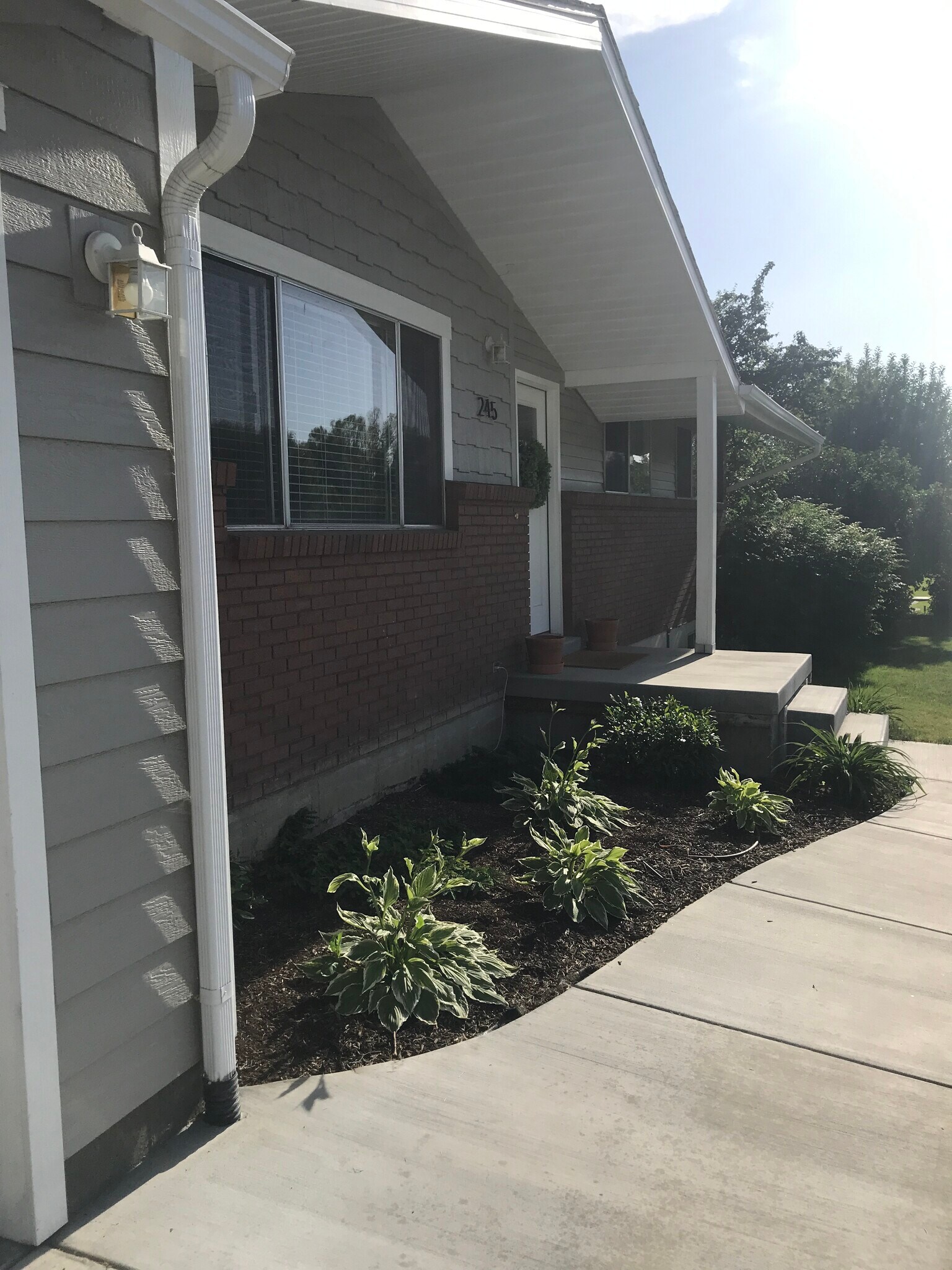 Building Photo - 245 W 500 N