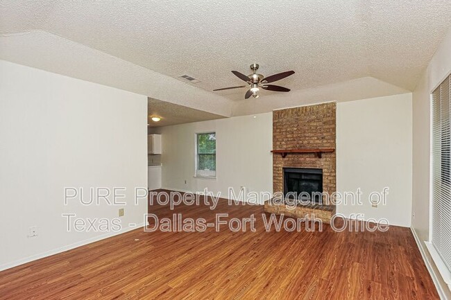 Building Photo - 7527 Windhaven Rd
