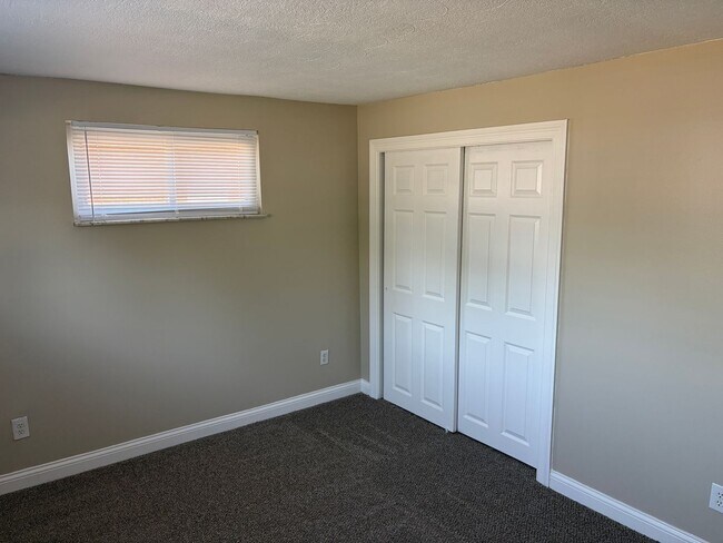 Building Photo - 4806 Northcrest Dr