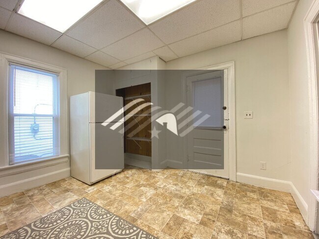 Building Photo - 1410 Phillips Ave