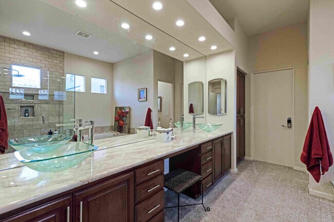 Building Photo - 413 White Horse Trail