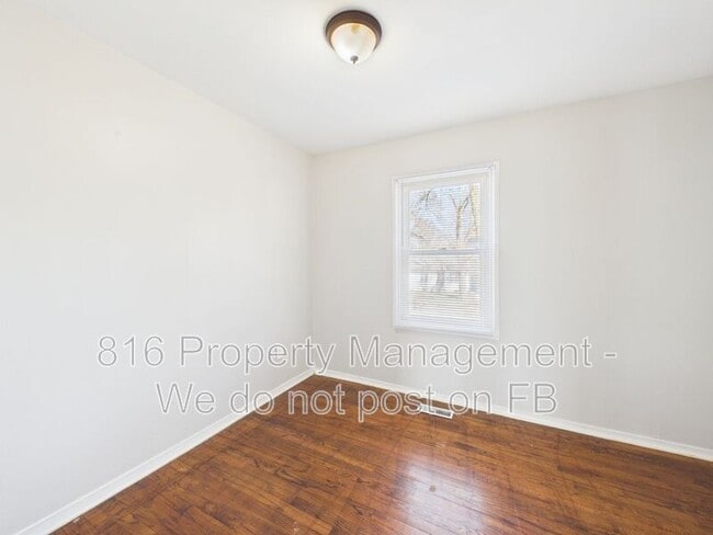 Building Photo - 14920 Fuller Ave