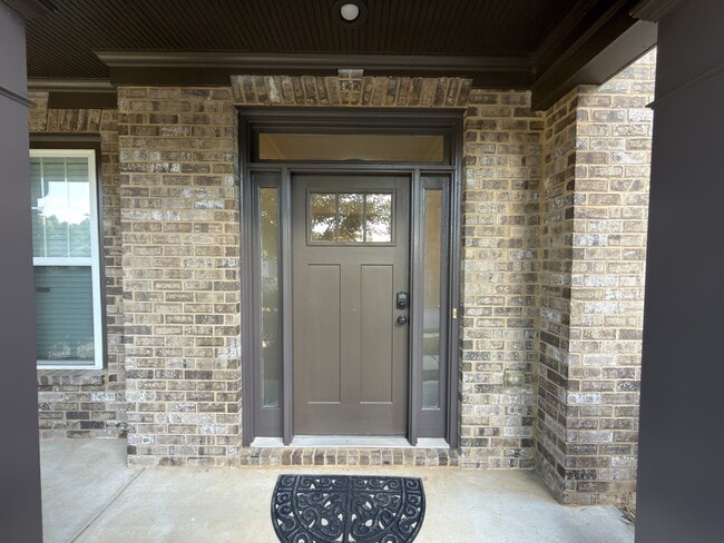 Building Photo - 5825 Trailwood Ct