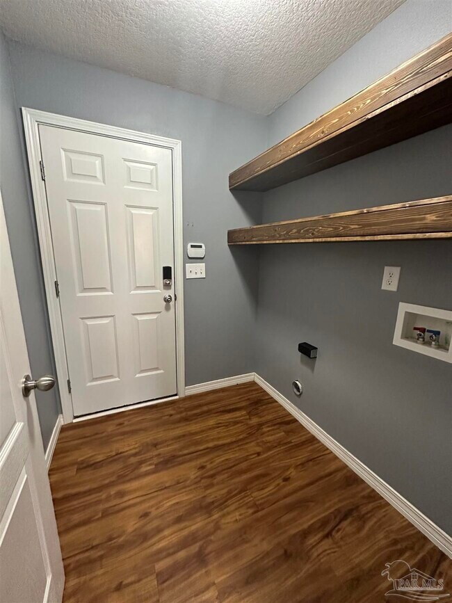 Building Photo - 8908 Abbington Dr