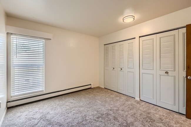 Building Photo - 620 Mathews St