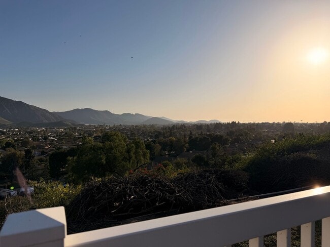 Building Photo - Amazing views in a great one story Mission Oaks home - Camarillo