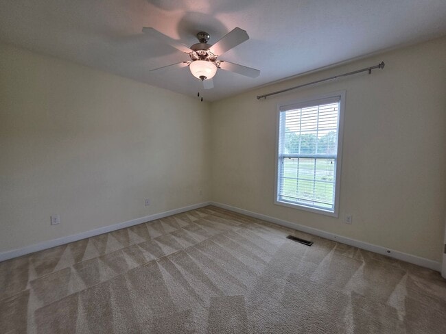 Building Photo - 205 Woodberry Pl