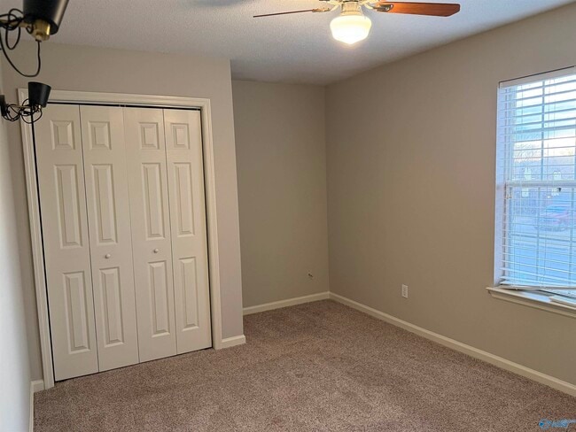 Building Photo - 129 Garden Brook Dr