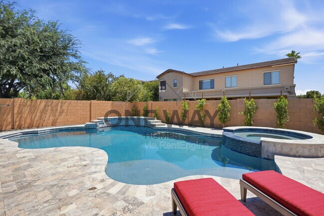 Building Photo - 587 E Benrich Dr