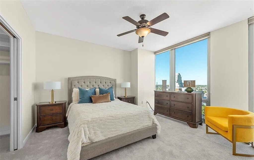 Building Photo - 4909 Laclede Ave