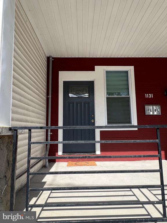 Primary Photo - 1131 S 52nd St