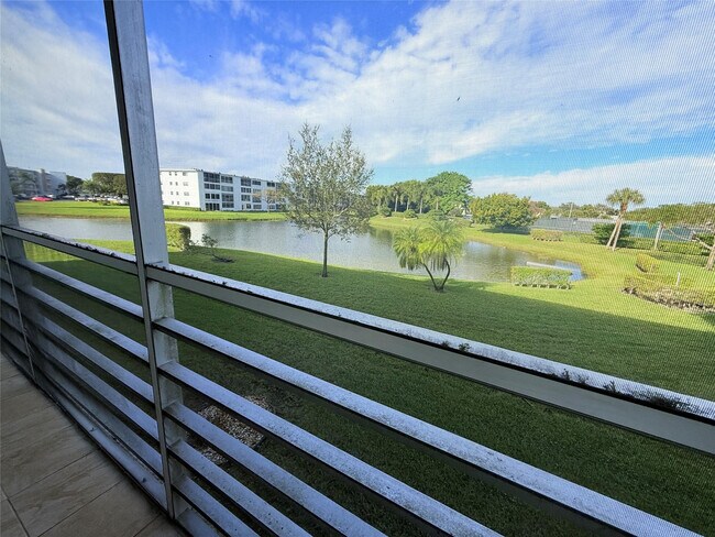 Building Photo - 2017 Newcastle A