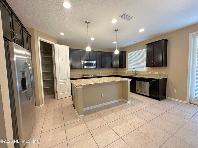 Building Photo - 4578 Silverthorn Dr