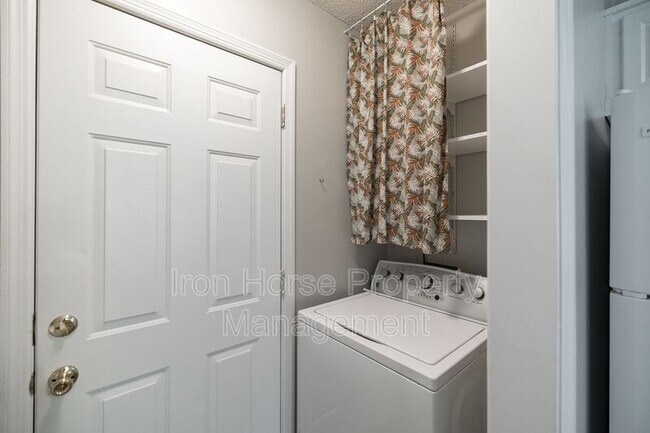 Building Photo - 107 Winthrop Ct