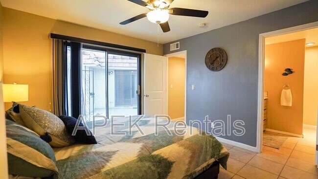 Building Photo - 68368 Calle Leon