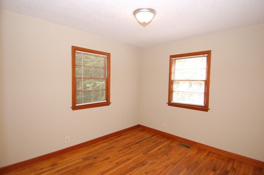Building Photo - 3208 Ruffin St
