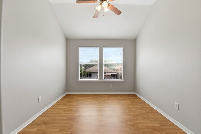 Building Photo - 14022 Crestbourne Ct