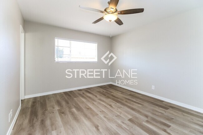 Building Photo - Now offering the first full months rent free!