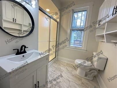 Building Photo - 463 Linden Ave