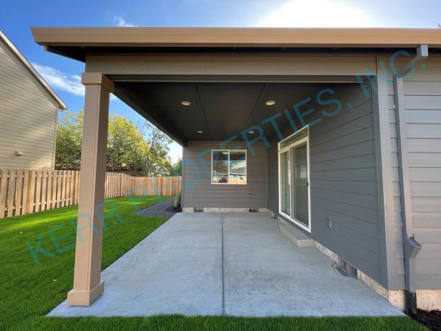 Building Photo - Charming 4-Bedroom Home with 2 Full Baths in the Heart of Oak Grove – 1709 Sq Ft of Comfort!