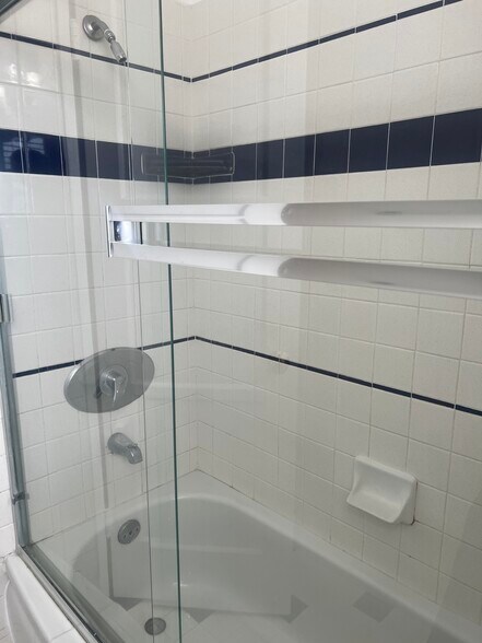 Building Photo - 1252 Franklin St