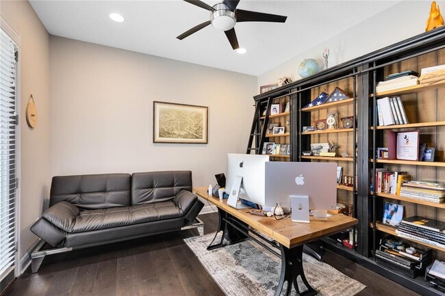 Building Photo - 13153 Lessing Ave