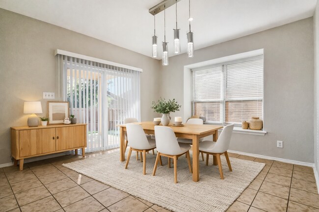 Building Photo - Charming 5BR/3.5BA Home with Two Primary Suites & Game Room in Northwest ISD