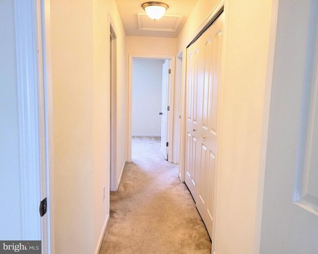 Building Photo - 628 Rigel Way