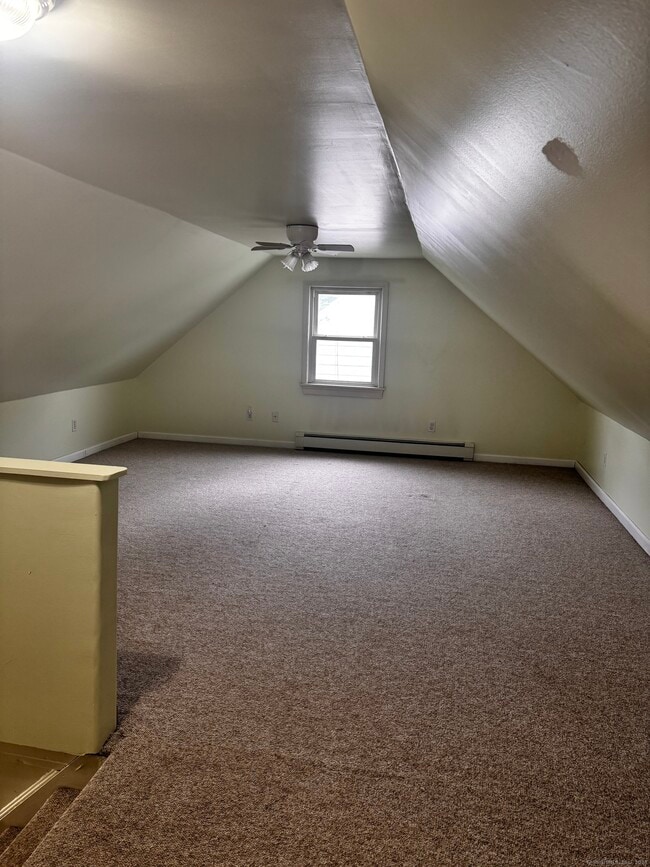 Building Photo - 71 Linnmore Dr