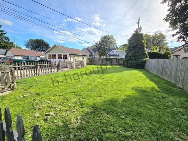 Building Photo - 7413 23rd Ave