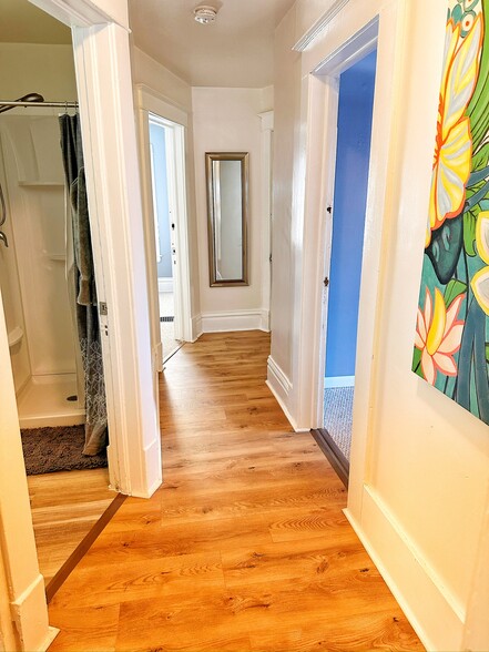 Building Photo - 807 W Vine St