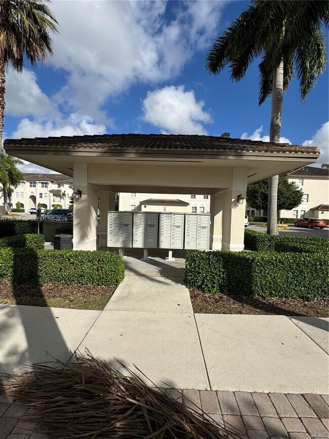 Building Photo - 11605 NW 89th St