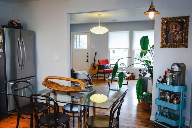 Building Photo - 304 Nelray Blvd