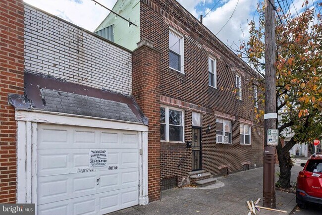 Building Photo - 2001 S 13th St